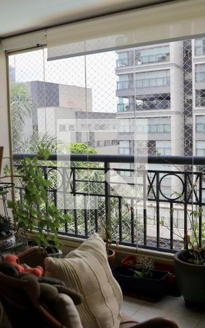 Apartamento para alugar com 136m², 3 quartos e 2 vagas Apartamento para alugar com 136m², 3 quartos e 2 vagasSacada