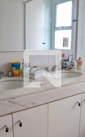Apartamento para alugar com 136m², 3 quartos e 2 vagas Apartamento para alugar com 136m², 3 quartos e 2 vagasBanheiro da Suíte 2