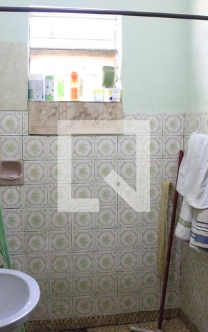 Casa à venda com 120m², 2 quartos e 1 vagaBanheiro