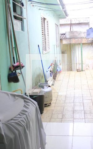 Casa à venda com 120m², 2 quartos e 1 vagaÁrea de serviço