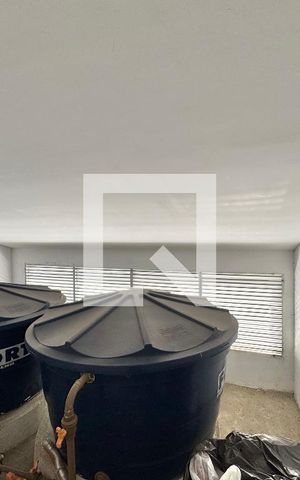 Casa de condomínio à venda com 260m², 5 quartos e 2 vagas Casa de condomínio à venda com 260m², 5 quartos e 2 vagasCompartimento Caixa d´água