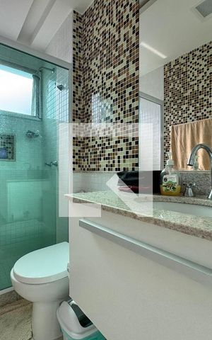 Casa de condomínio à venda com 260m², 5 quartos e 2 vagas Casa de condomínio à venda com 260m², 5 quartos e 2 vagasSuíte 3 - Banheiro