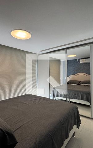 Casa de condomínio à venda com 260m², 5 quartos e 2 vagas Casa de condomínio à venda com 260m², 5 quartos e 2 vagasSuíte 1