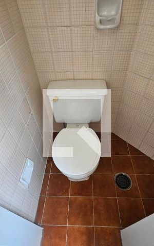 Apartamento à venda com 51m², 1 quarto e 1 vaga Apartamento à venda com 51m², 1 quarto e 1 vagaBanheiro de Serviço
