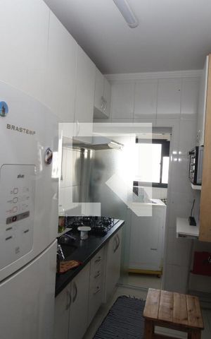 Apartamento para alugar com 60m², 2 quartos e 2 vagasCozinha e Área de Serviço