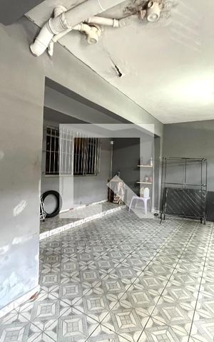 Casa à venda com 309m², 4 quartos e 2 vagas Casa à venda com 309m², 4 quartos e 2 vagasGaragem