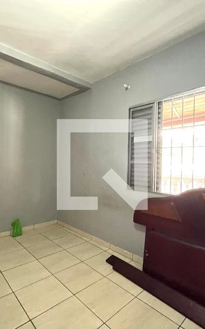 Casa à venda com 309m², 4 quartos e 2 vagas Casa à venda com 309m², 4 quartos e 2 vagasQuarto 2