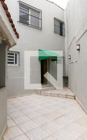 Casa para alugar com 300m², 3 quartos e 1 vaga Casa para alugar com 300m², 3 quartos e 1 vagaEntrada ServiçoQuintal