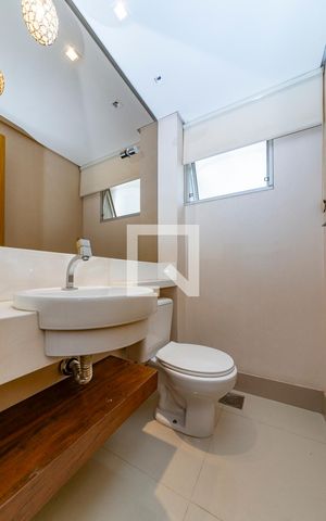 Apartamento à venda com 168m², 3 quartos e 2 vagas Apartamento à venda com 168m², 3 quartos e 2 vagasLavabo