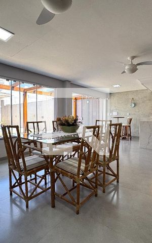 Casa à venda com 370m², 5 quartos e 3 vagasÁrea de lazer