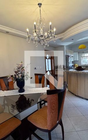 Casa à venda com 370m², 5 quartos e 3 vagasCozinha