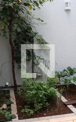 Casa para alugar com 260m², 3 quartos e 6 vagasQuintal