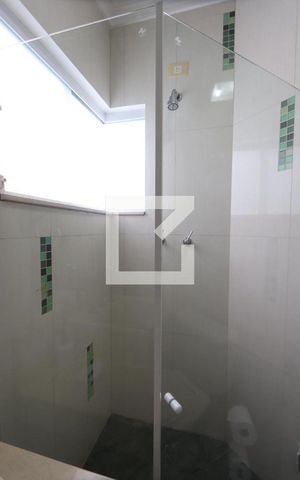 Casa para alugar com 260m², 3 quartos e 6 vagasBanheiro da Suíte 2