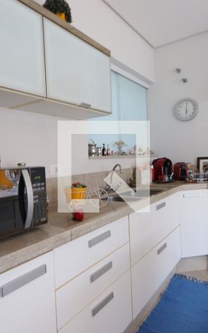 Casa para alugar com 260m², 3 quartos e 6 vagasCozinha