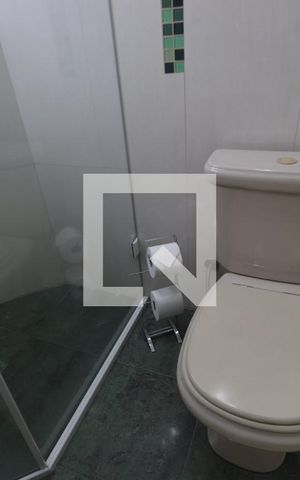 Casa para alugar com 260m², 3 quartos e 6 vagasBanheiro da Suíte 2