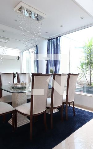 Casa para alugar com 260m², 3 quartos e 6 vagasSala de Jantar
