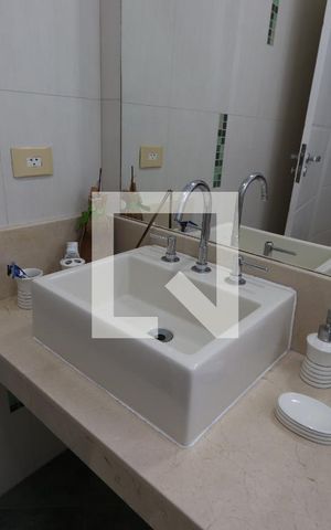 Casa para alugar com 260m², 3 quartos e 6 vagasBanheiro da Suíte 2
