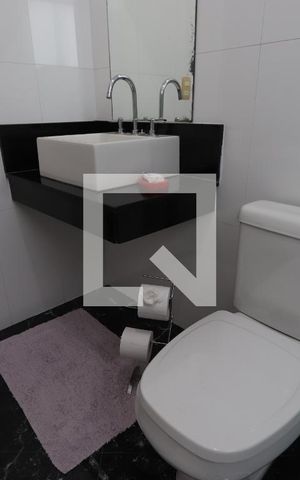 Casa para alugar com 260m², 3 quartos e 6 vagasBanheiro da Suíte 3