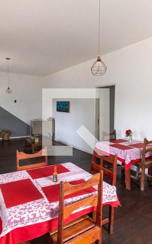 Casa à venda com 590m², 6 quartos e 5 vagasSala 1