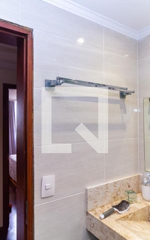 Apartamento à venda com 74m², 3 quartos e 1 vaga Apartamento à venda com 74m², 3 quartos e 1 vagaBanheiro 1