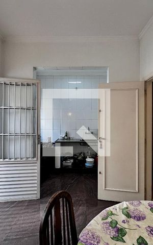 Casa à venda com 240m², 3 quartos e 4 vagas Casa à venda com 240m², 3 quartos e 4 vagasCozinha