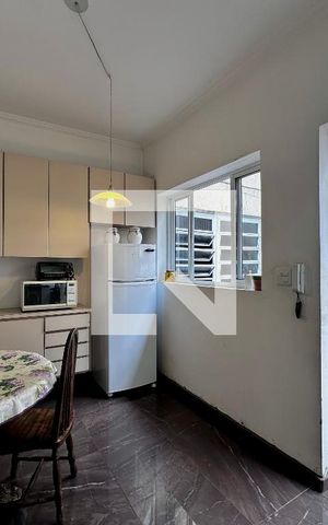 Casa à venda com 240m², 3 quartos e 4 vagas Casa à venda com 240m², 3 quartos e 4 vagasCozinha