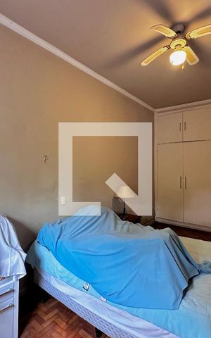 Casa à venda com 240m², 3 quartos e 4 vagas Casa à venda com 240m², 3 quartos e 4 vagasQuarto 2