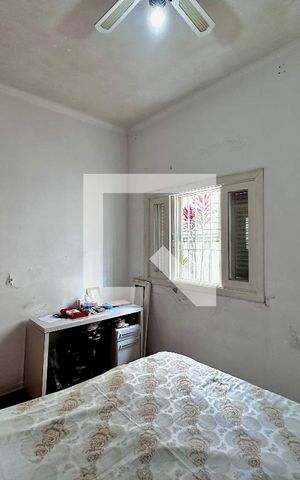 Casa à venda com 240m², 3 quartos e 4 vagas Casa à venda com 240m², 3 quartos e 4 vagasQuarto 1