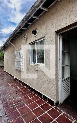 Casa à venda com 240m², 3 quartos e 4 vagas Casa à venda com 240m², 3 quartos e 4 vagasQuintal