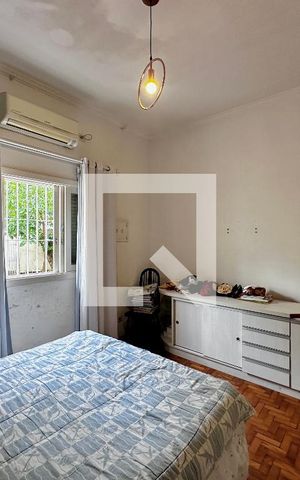 Casa à venda com 240m², 3 quartos e 4 vagas Casa à venda com 240m², 3 quartos e 4 vagasQuarto 3
