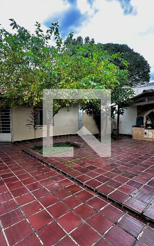 Casa à venda com 240m², 3 quartos e 4 vagas Casa à venda com 240m², 3 quartos e 4 vagasQuintal