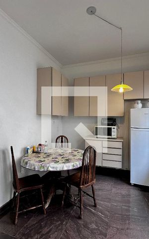 Casa à venda com 240m², 3 quartos e 4 vagas Casa à venda com 240m², 3 quartos e 4 vagasCozinha