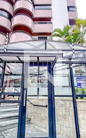 Apartamento à venda com 106m², 3 quartos e 3 vagasFachada