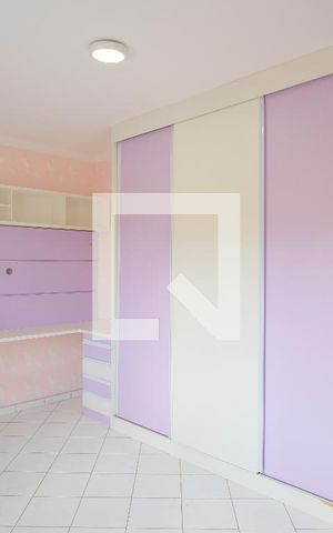 Casa à venda com 120m², 2 quartos e 2 vagasSuíte 1