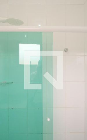 Casa à venda com 120m², 2 quartos e 2 vagasBanheiro da Suíte 1