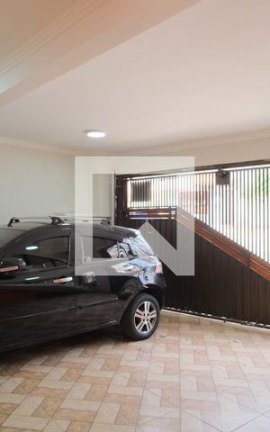 Casa à venda com 120m², 2 quartos e 2 vagasGaragem
