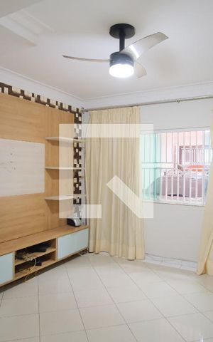 Casa à venda com 120m², 2 quartos e 2 vagasSala