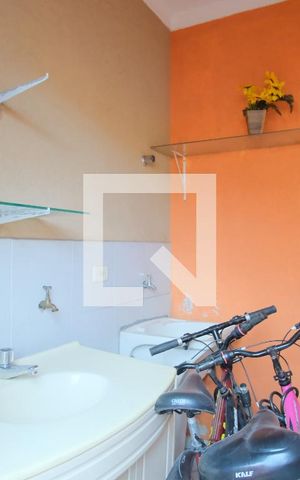 Casa à venda com 120m², 2 quartos e 2 vagasÁrea de Serviço