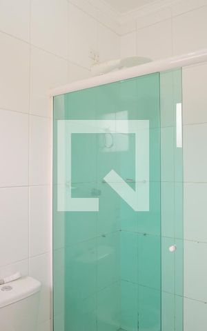Casa à venda com 120m², 2 quartos e 2 vagasBanheiro da Suíte 1