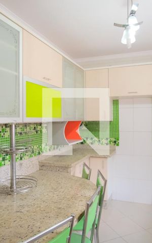 Casa à venda com 120m², 2 quartos e 2 vagasCozinha