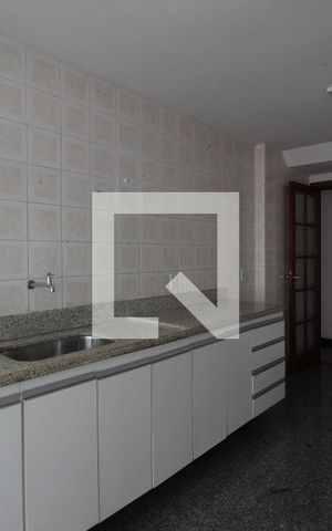 Apartamento à venda com 140m², 4 quartos e 2 vagasCozinha