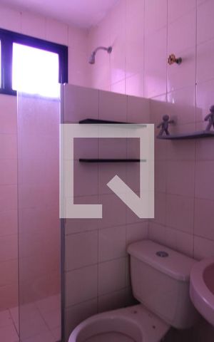 Apartamento à venda com 140m², 4 quartos e 2 vagasQuarto 3 - Banheiro da Suíte
