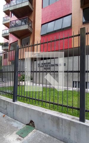 Apartamento à venda com 140m², 4 quartos e 2 vagas Apartamento à venda com 140m², 4 quartos e 2 vagasFachada