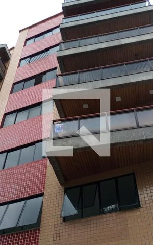 Apartamento à venda com 140m², 4 quartos e 2 vagas Apartamento à venda com 140m², 4 quartos e 2 vagasFachada com Placa Quinto Andar