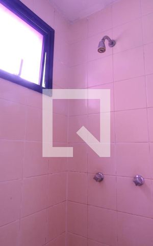 Apartamento à venda com 140m², 4 quartos e 2 vagasQuarto 3 - Banheiro da Suíte