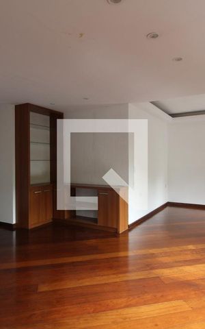 Apartamento à venda com 140m², 4 quartos e 2 vagasSala