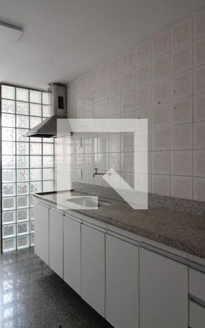 Apartamento à venda com 140m², 4 quartos e 2 vagasCozinha