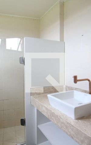 Apartamento à venda com 140m², 4 quartos e 2 vagasQuarto 4 - Banheiro da Suíte