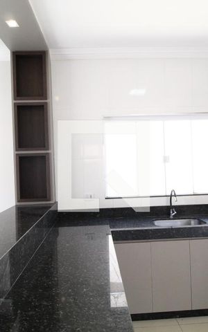 Casa para alugar com 70m², 3 quartos e 2 vagasCozinha
