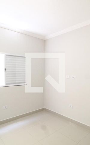Casa para alugar com 70m², 3 quartos e 2 vagasQuarto 3